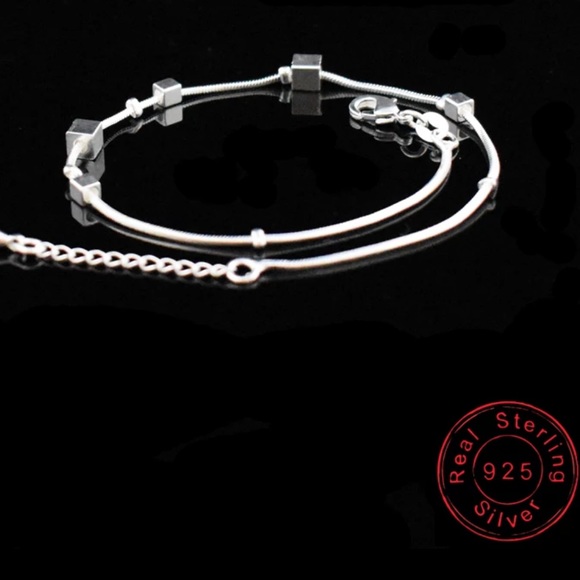 Crave Jewelry - SOLD OUT.        accent anklet